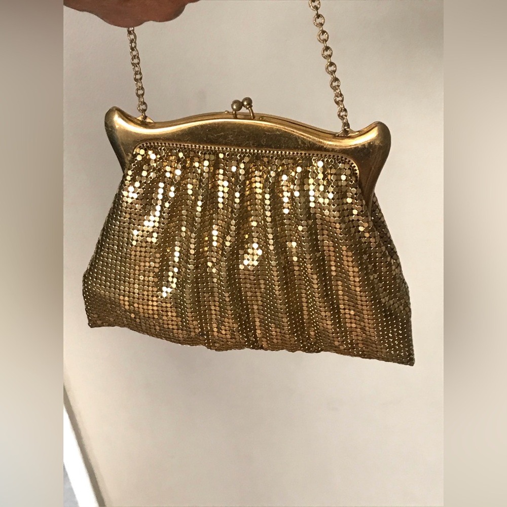 Vintage Whiting & Davis Co. Gold Mesh Satchel Mini Purse w/chain mail.